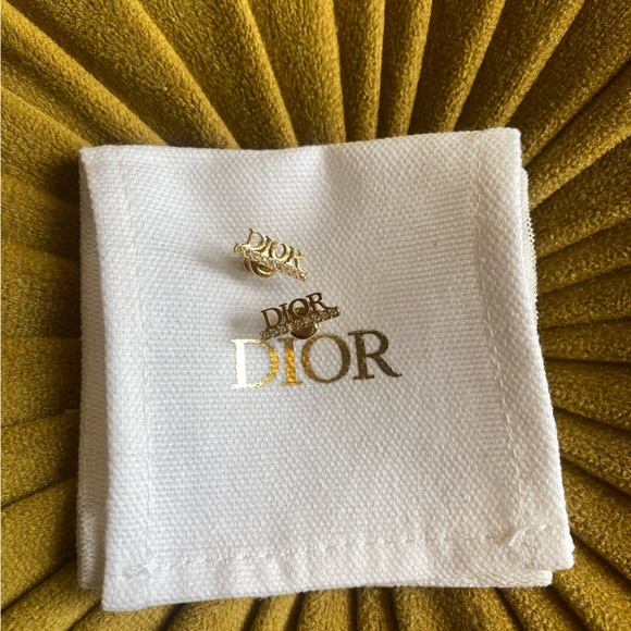 Christian Dio(r)evolution Stud Earrings - Picture 5 of 6